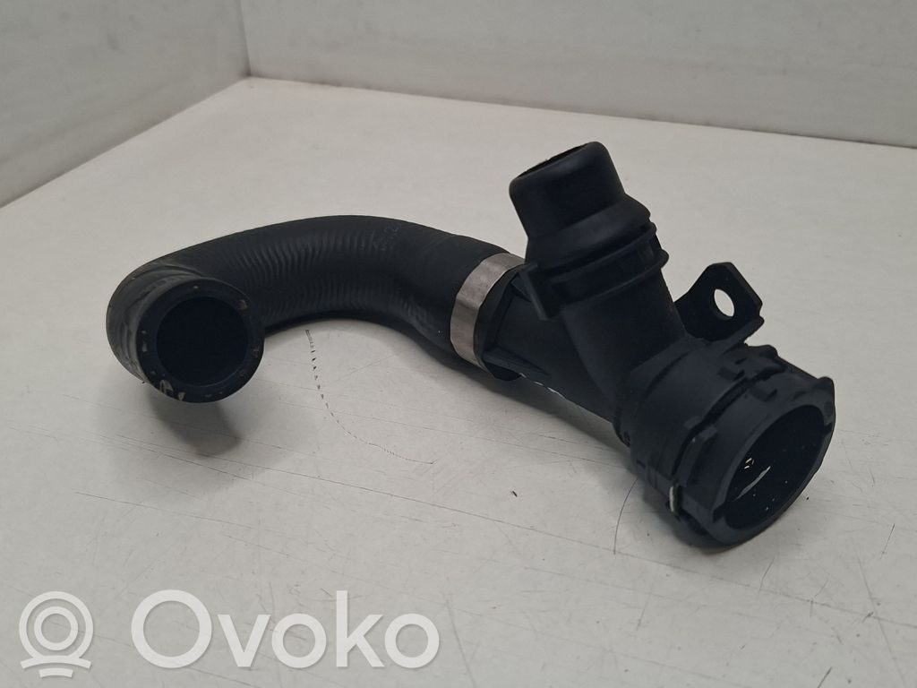 BMW X3 E83 Engine coolant pipe/hose 