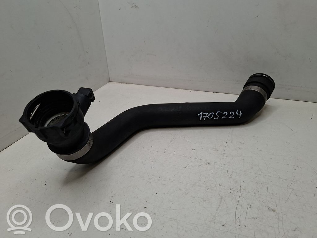 Engine coolant pipe/hose   1705224