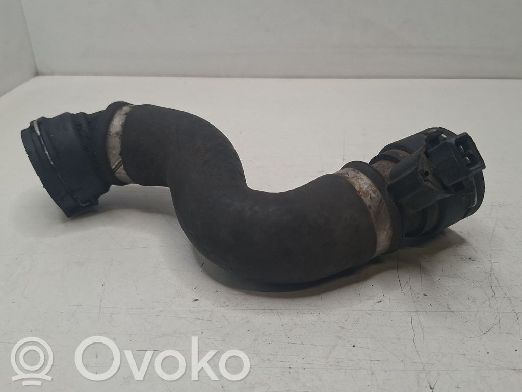 Engine coolant pipe/hose   NW3241