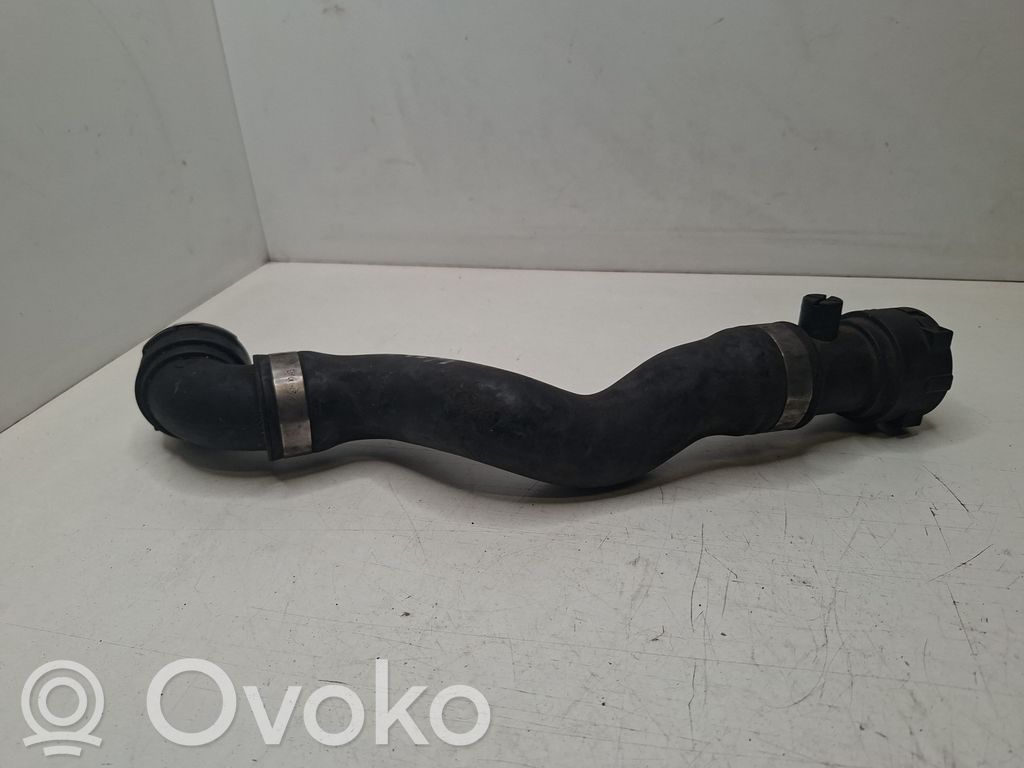 BMW 5 E39 Engine coolant pipe/hose 