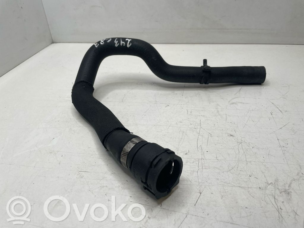 BMW X3 E83 Engine coolant pipe/hose 