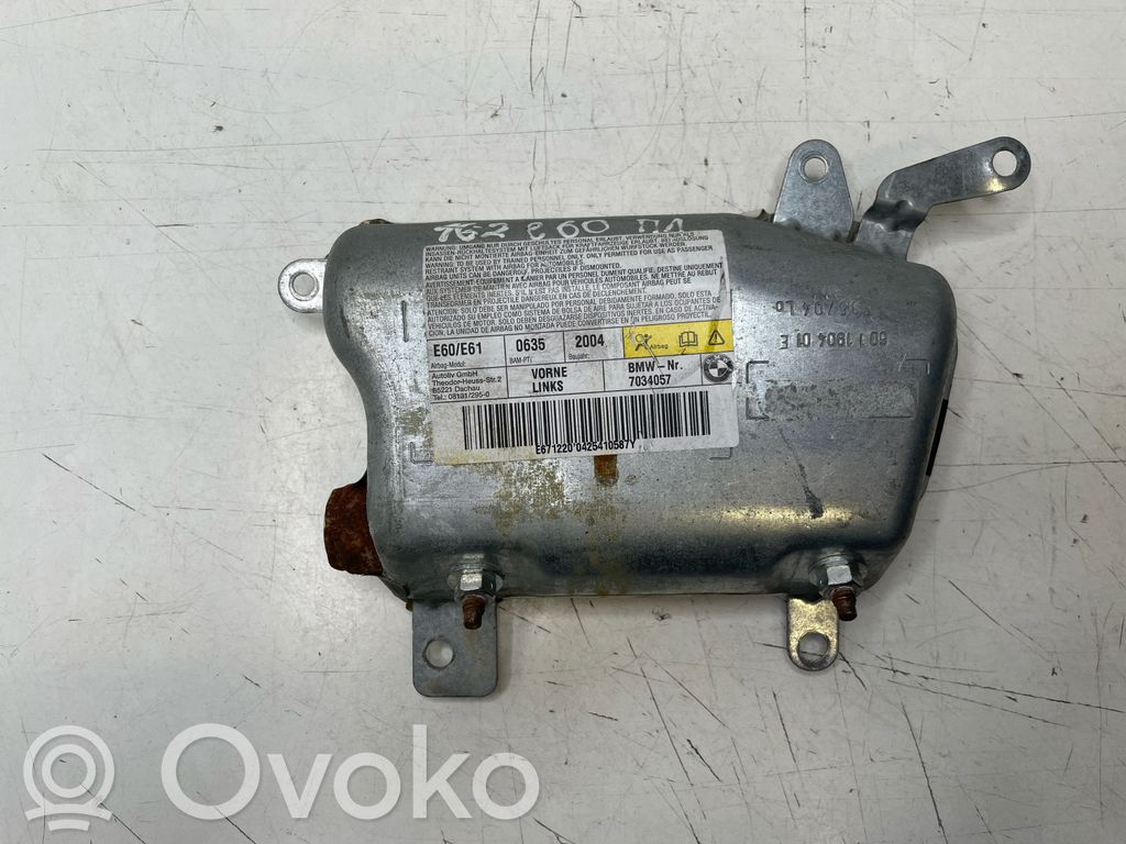 Front door airbag   7034057