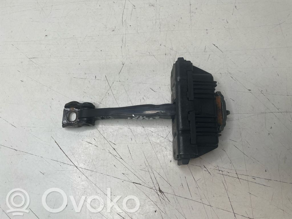 Front door check strap stopper   7176807