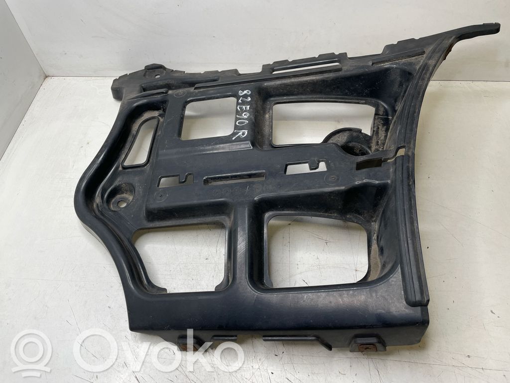 Rear bumper mounting bracket   727584,7058520