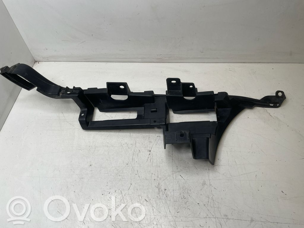 Rear bumper mounting bracket   7065481