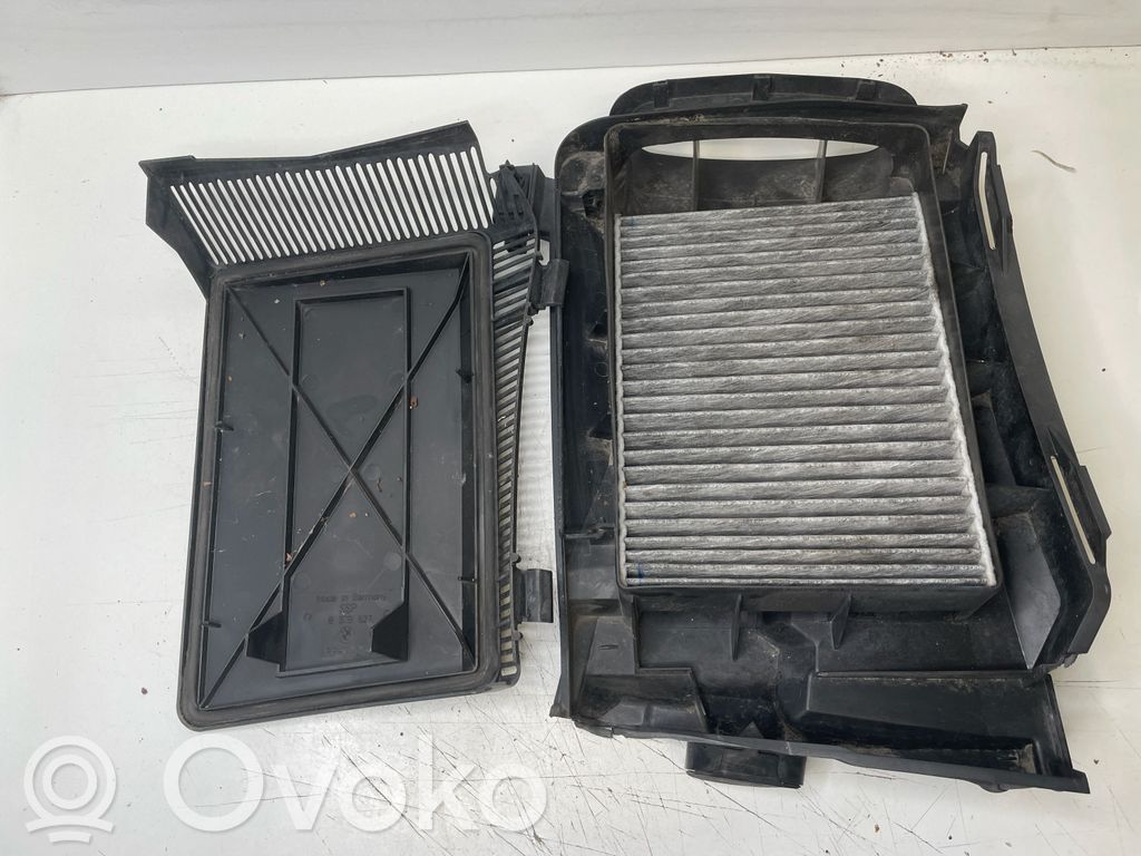 Air filter box   64318379625,8379627