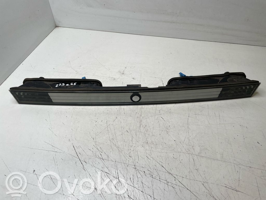 BMW 7 E65 E66 Galinio dangčio numerio apšvietimo juosta 