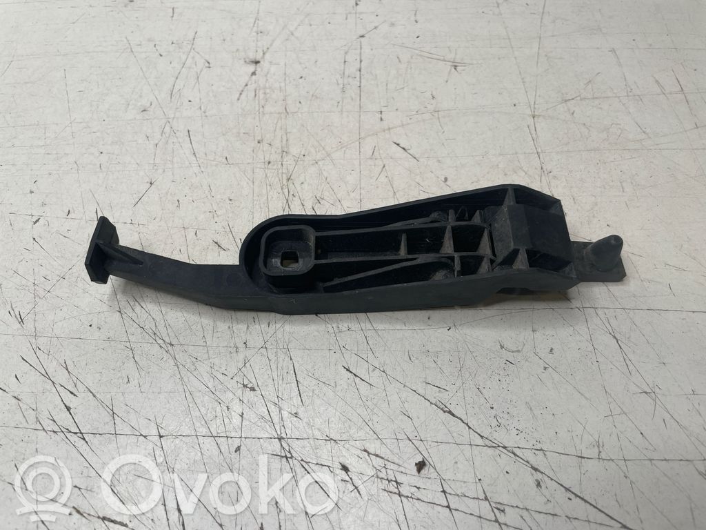 BMW 7 E65 E66 Ilmansuodattimen puhdistimen kiinnitysalusta 