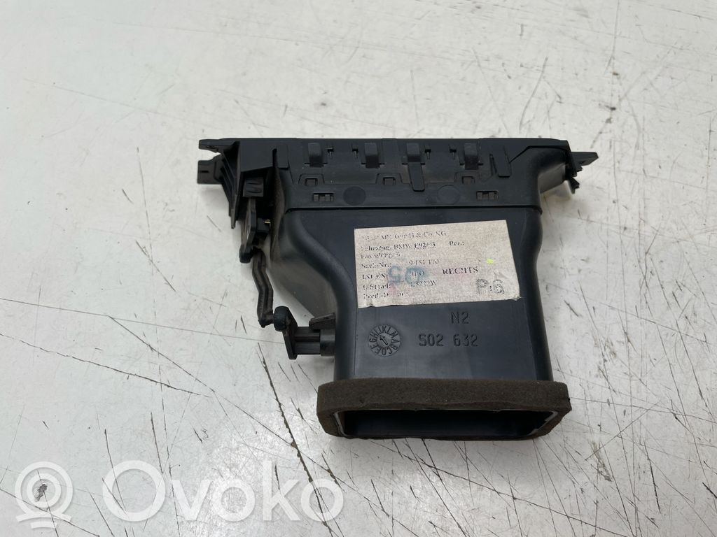 BMW 3 E92 E93 Grilă ventilație/ramă laterală bord 