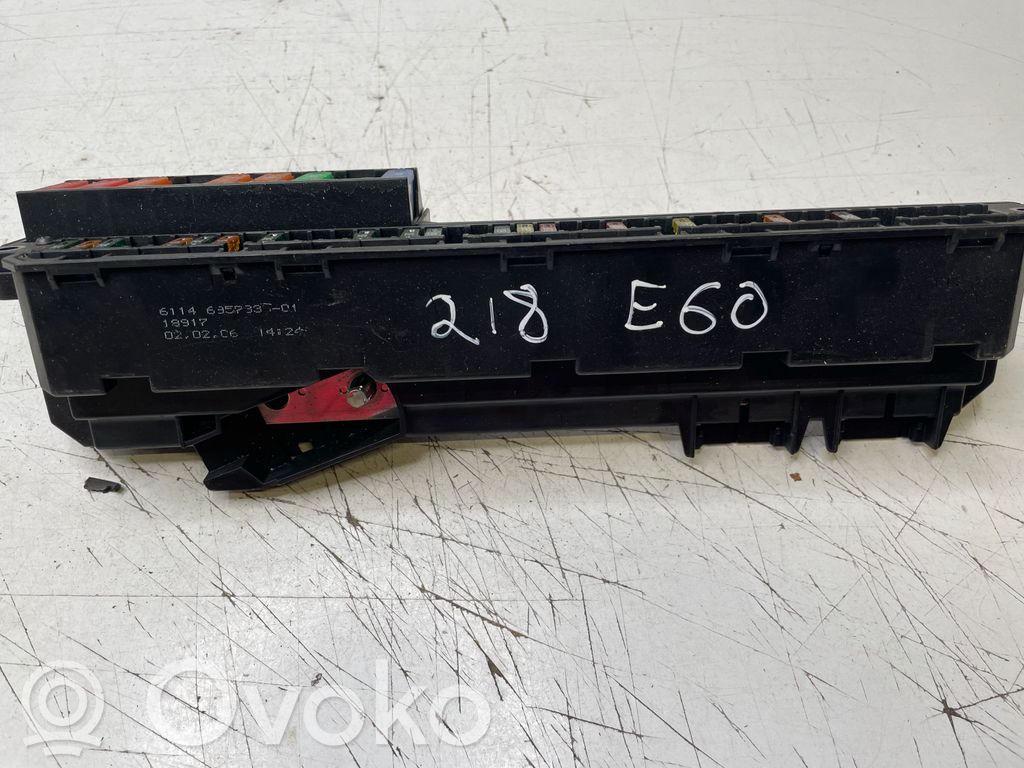 Saugiklių blokas   6957330