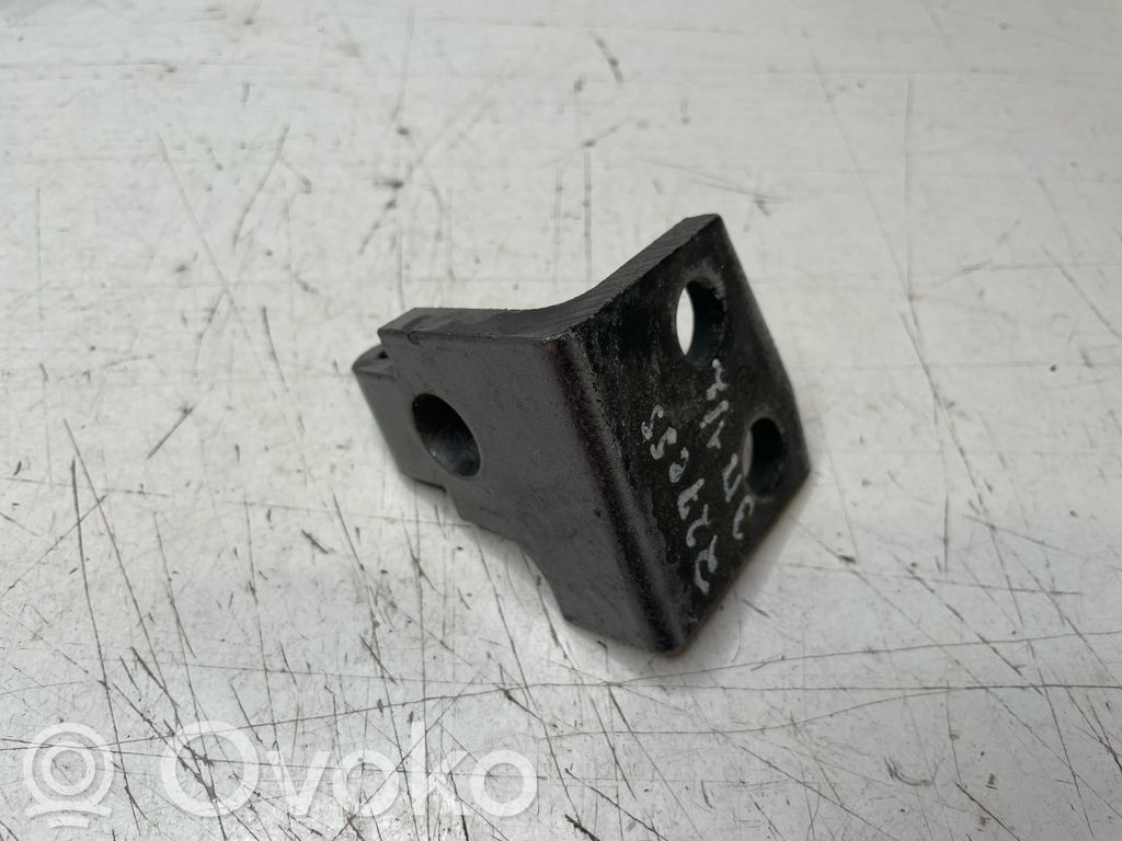 BMW X5 E53 Rear door upper hinge 