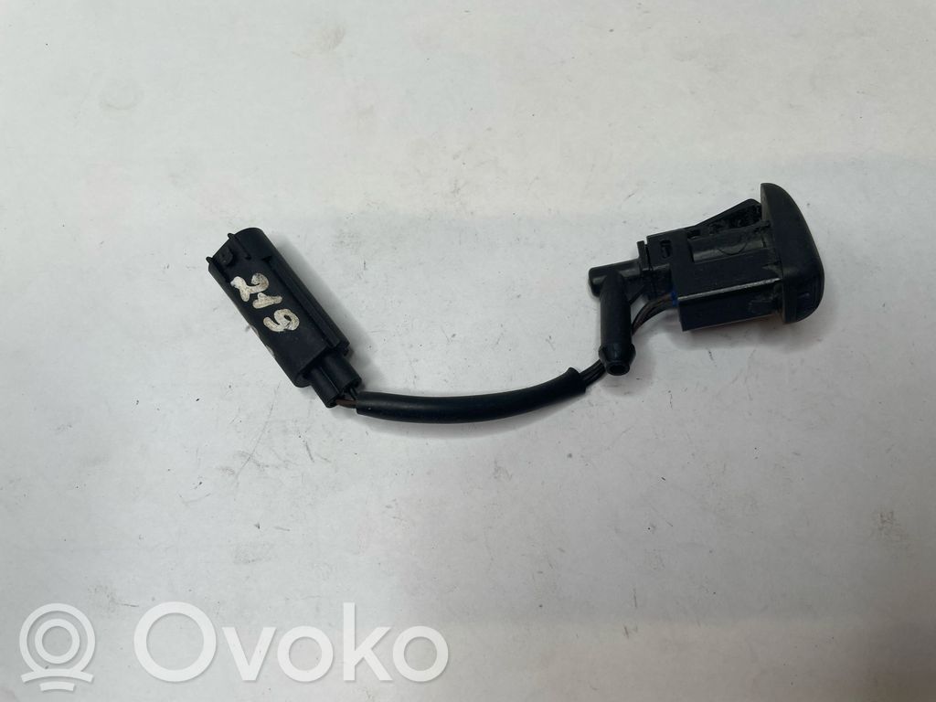 BMW X3 E83 Duză spălare parbriz 