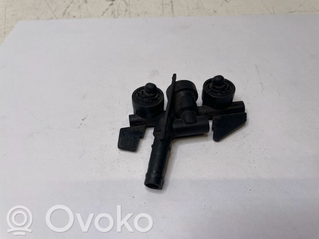 Buse de lave-phares   8375541