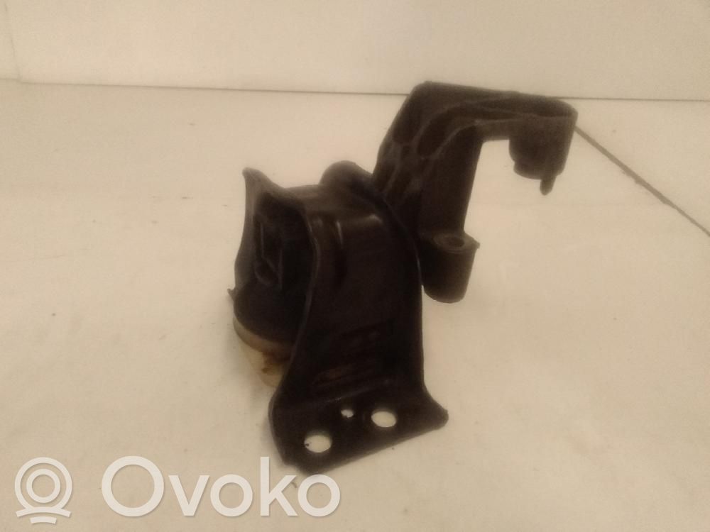 Renault Clio III Engine mount bracket 
