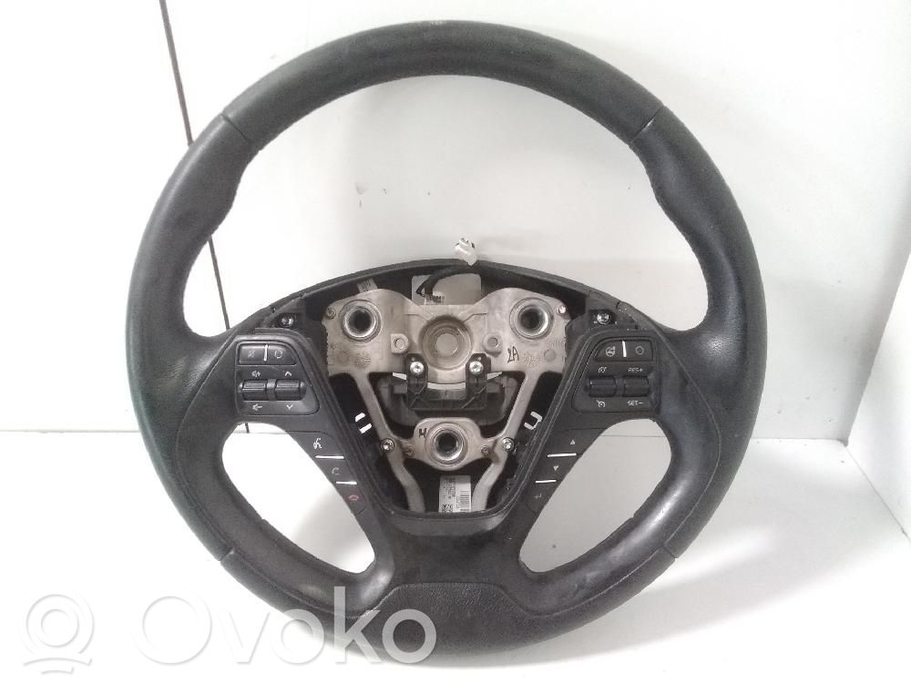 KIA Ceed Steering wheel 