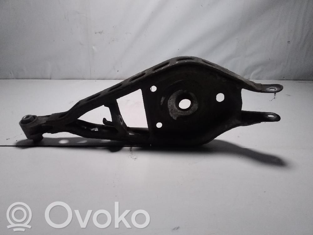 Rear control arm   33322283886