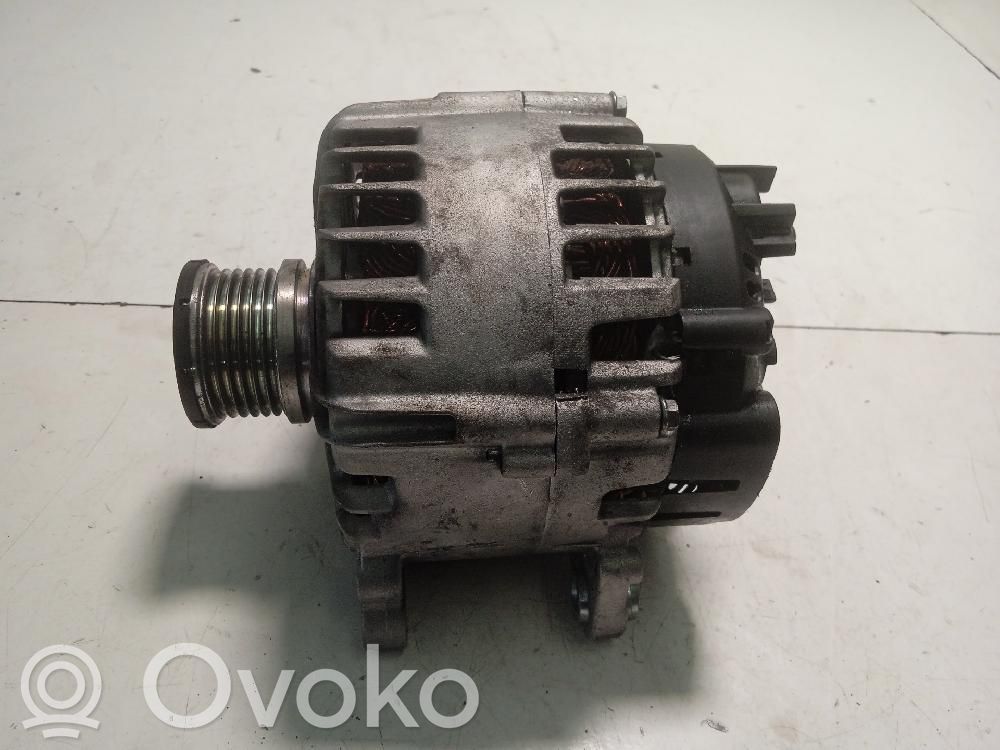 Audi A4 S4 B8 8K Generatore/alternatore 