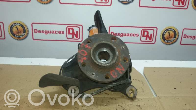 Peugeot 407 Achsschenkel vorne 