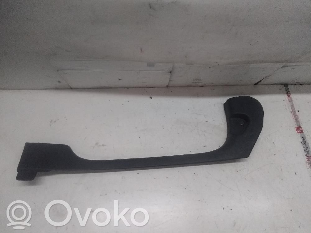 Renault Clio III Moldura embellecedora 