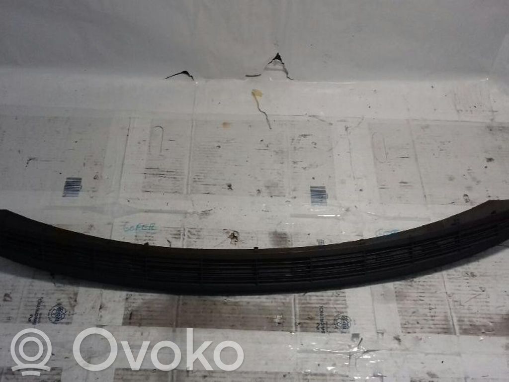BMW 3 E90 E91 Wiper trim 