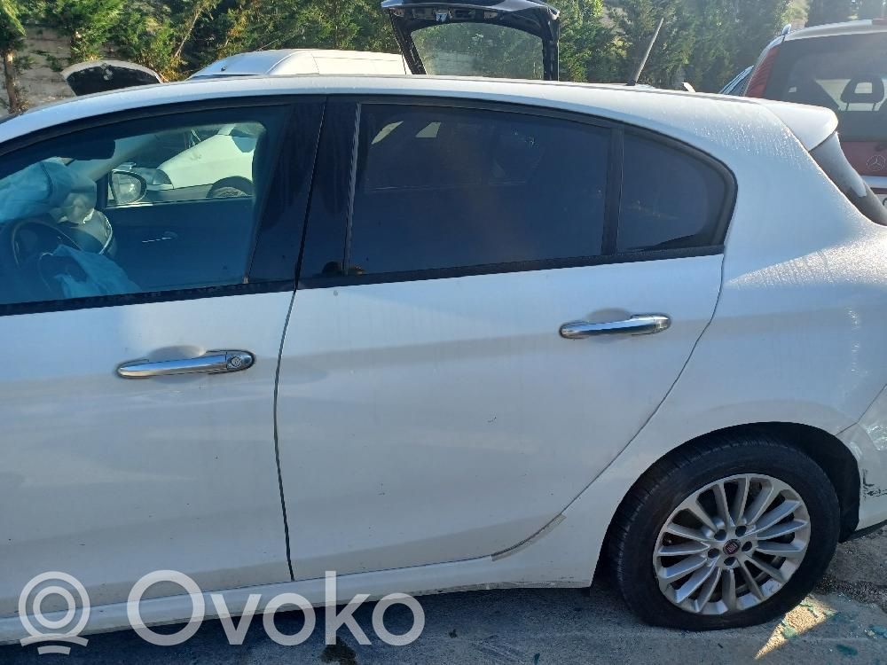 Fiat Tipo Galinės durys 