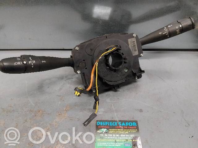 Interrupteur / bouton multifonctionnel   96488214XT