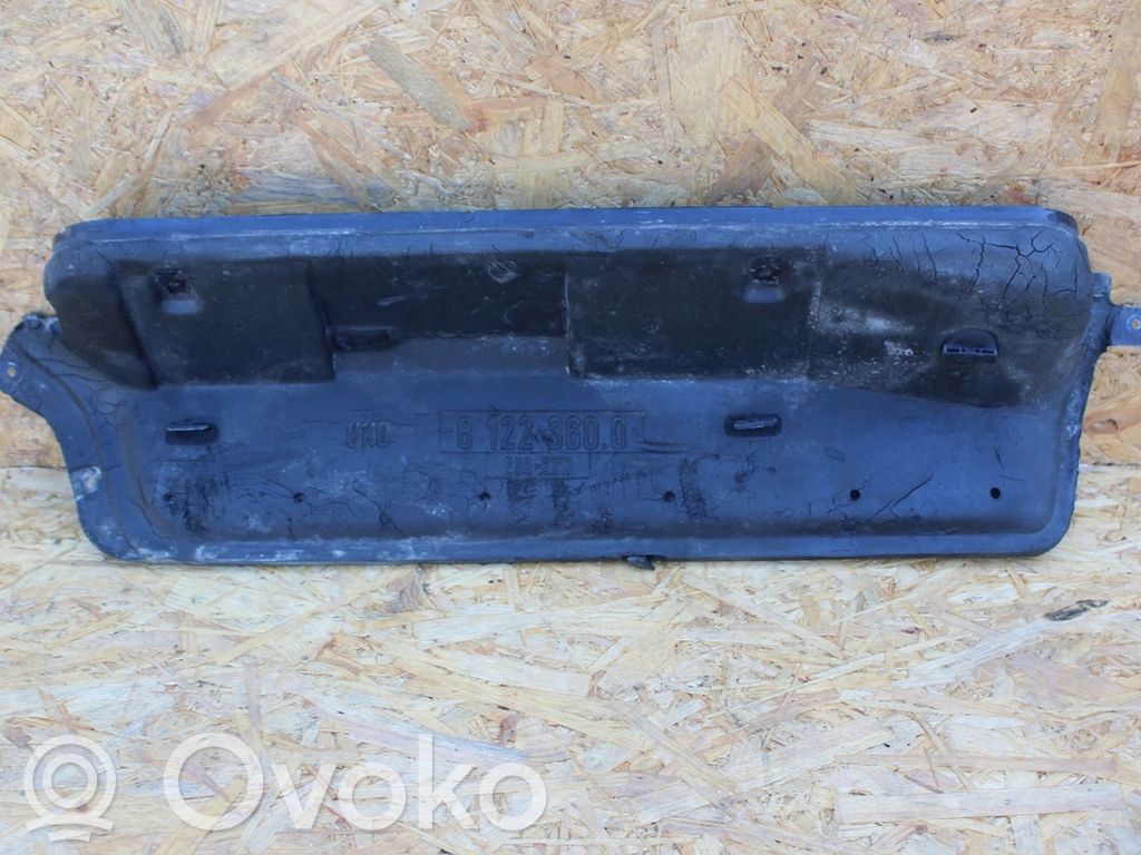 Other engine bay part   8122360