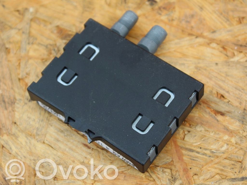 BMW 7 E38 Antenas pastiprinātājs 