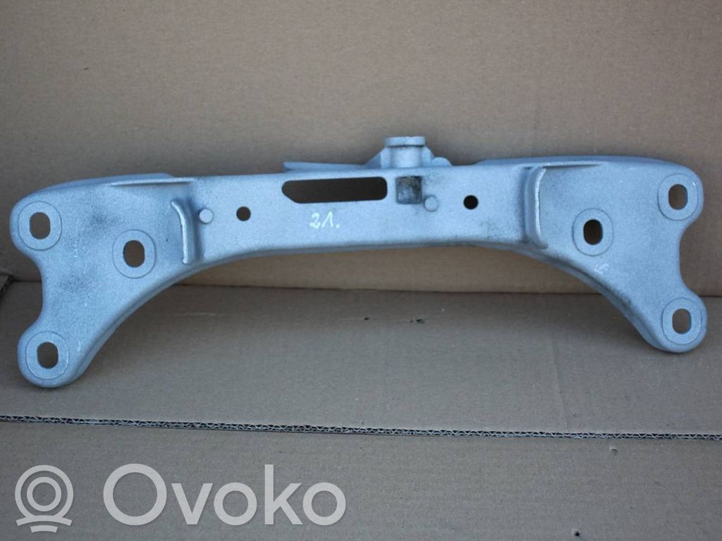 BMW 7 E38 Gearbox mounting bracket 
