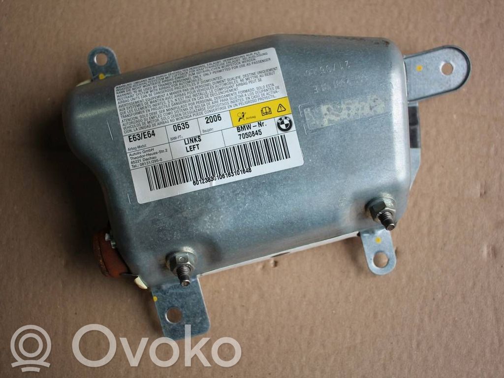 Front door airbag   7050845