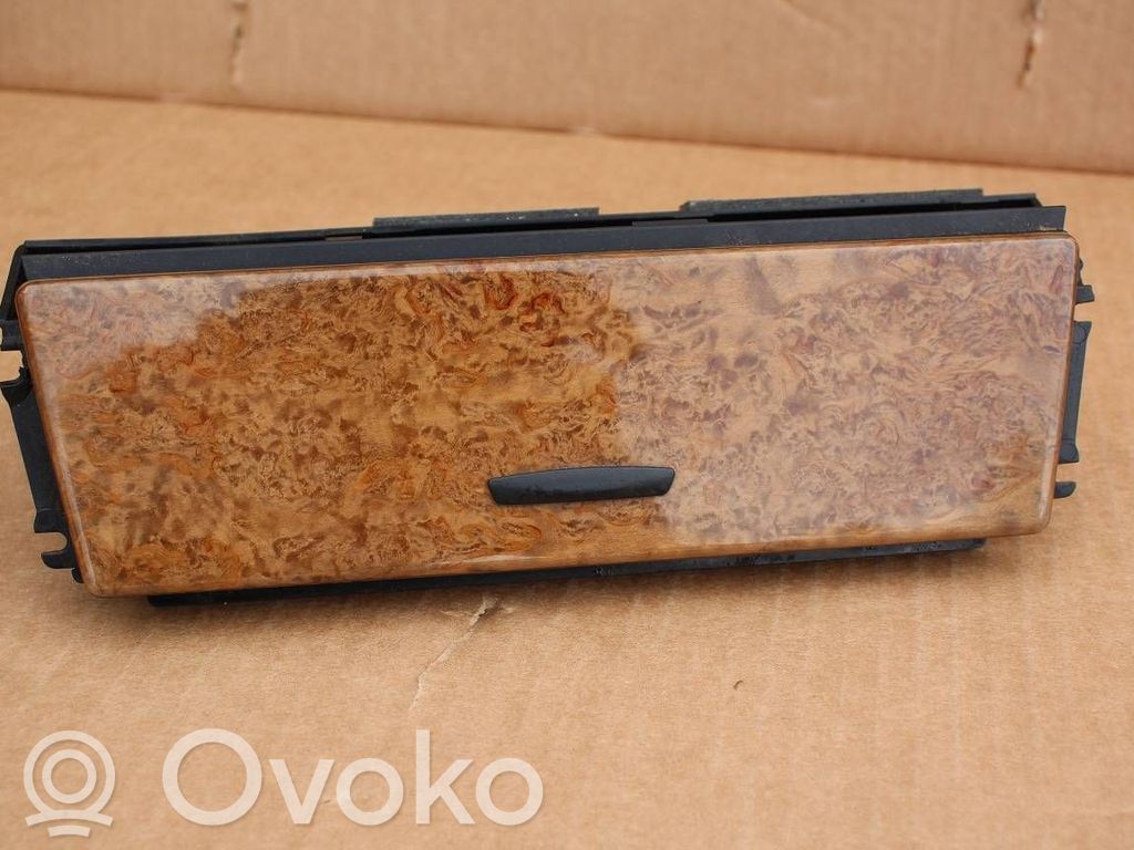 Car ashtray   7114939