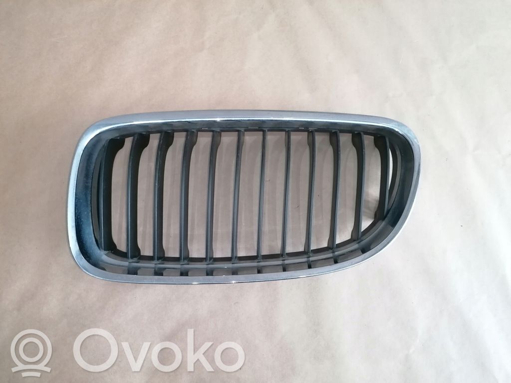 Front bumper upper radiator grill   51137201967