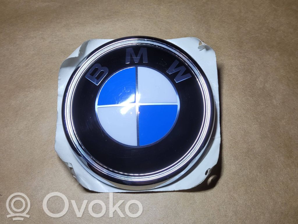 BMW X3 E83 Gamintojo ženkliukas 