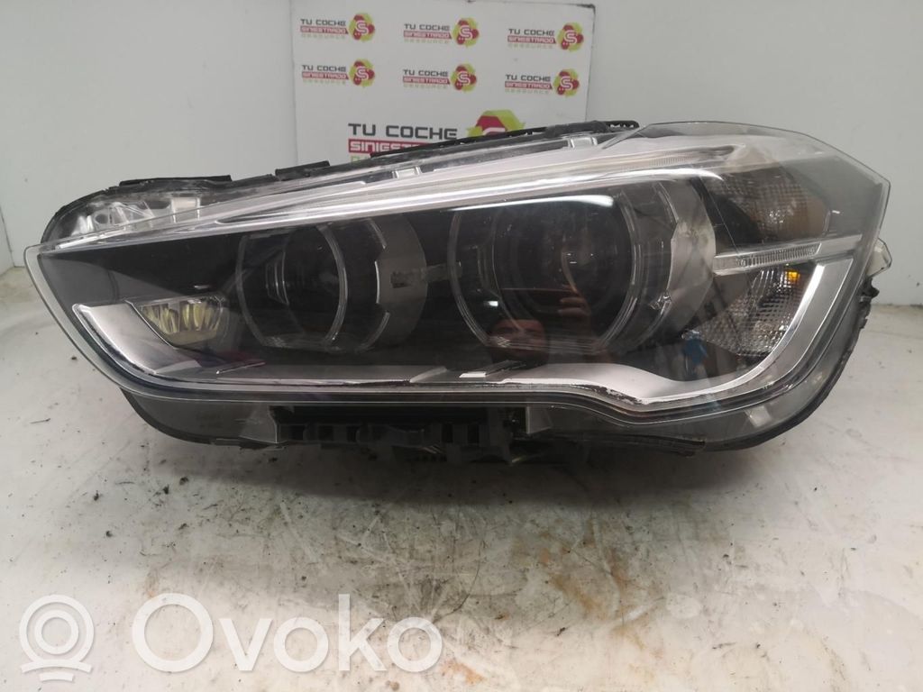 BMW X1 F48 F49 Lampa przednia 