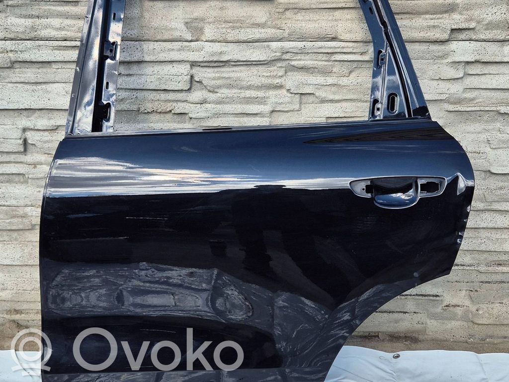Volkswagen Touareg II Puerta trasera 