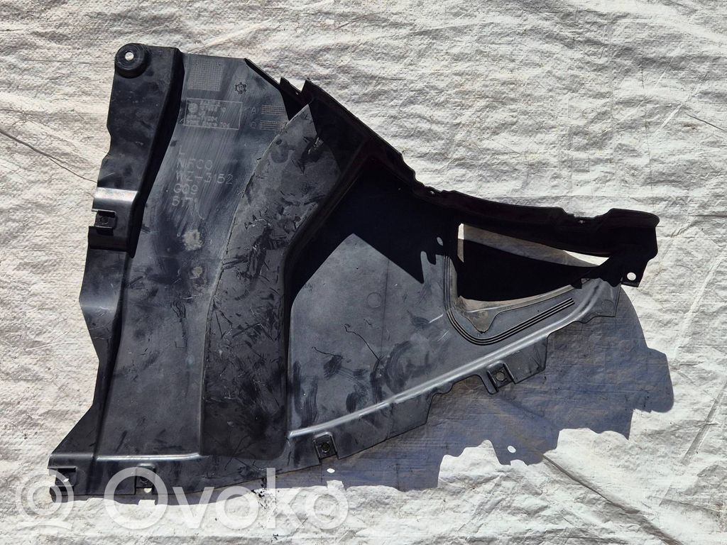 BMW XM Nadkole przednie 