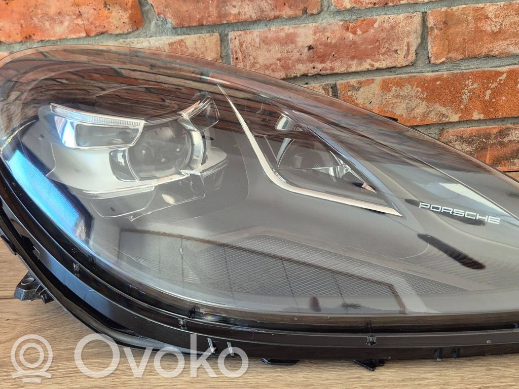 Porsche Macan (95B) Headlight/headlamp 