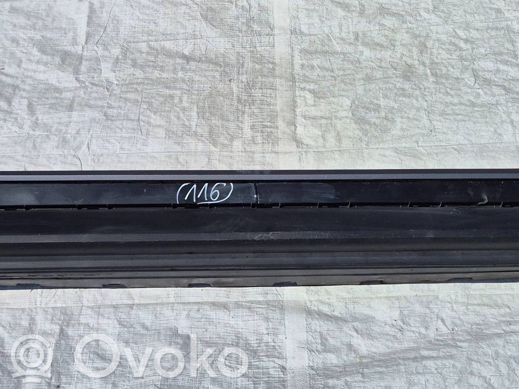 BMW i4 Sill 