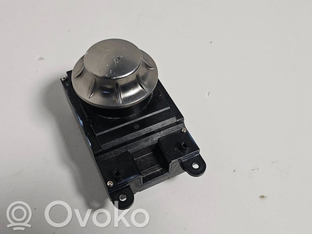 BMW 5 E60 E61 Multifunkcinis valdymo jungtukas/ rankenėlė 
