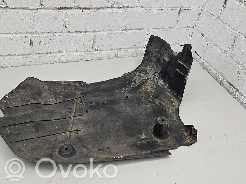 BMW 5 E60 E61 Aizmugurējā bufera apakšas aizsargs 