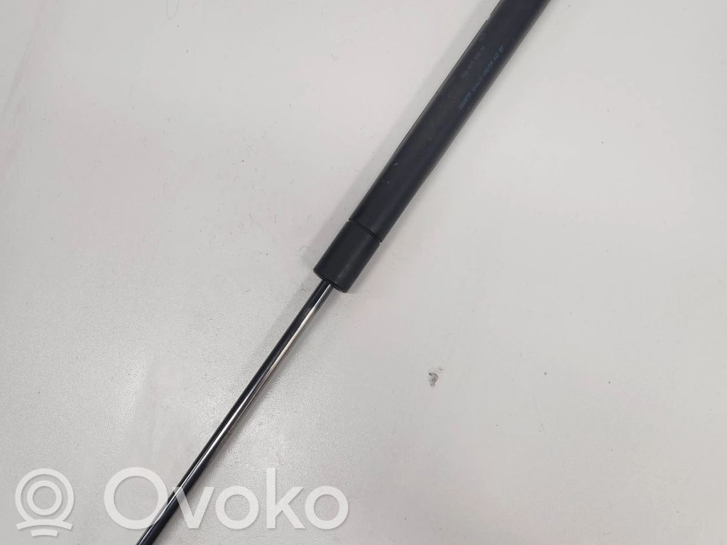 Audi A6 S6 C5 4B Amortyzator klapy tylnej bagażnika 