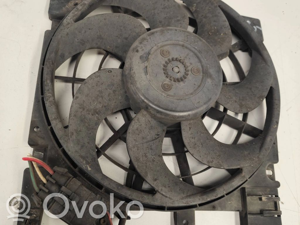 Opel Zafira B Elektryczny wentylator chłodnicy 