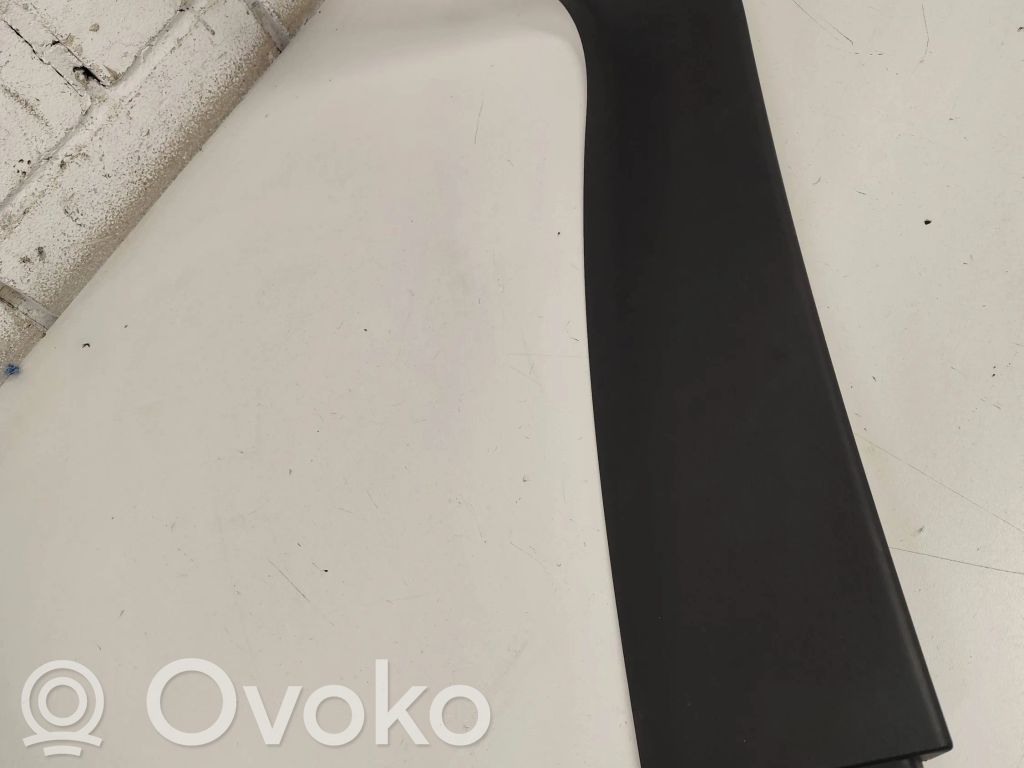 Opel Astra H Poszycie klapy tylnej bagażnika i inne elementy 