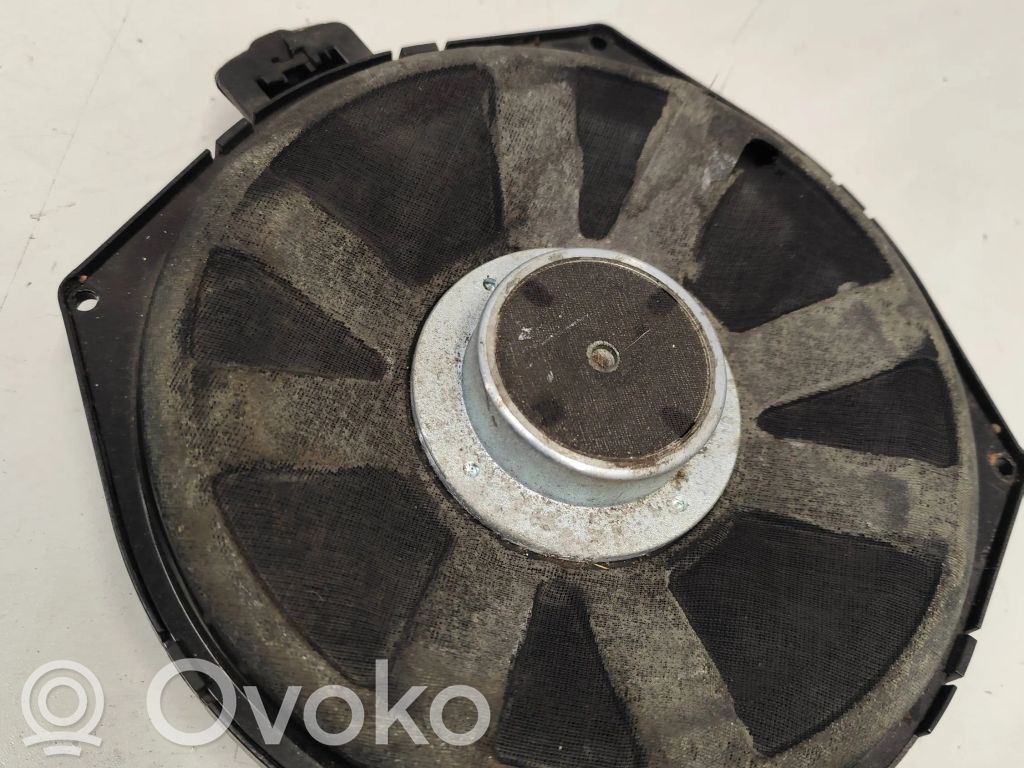 BMW 5 E60 E61 Subwoofer 