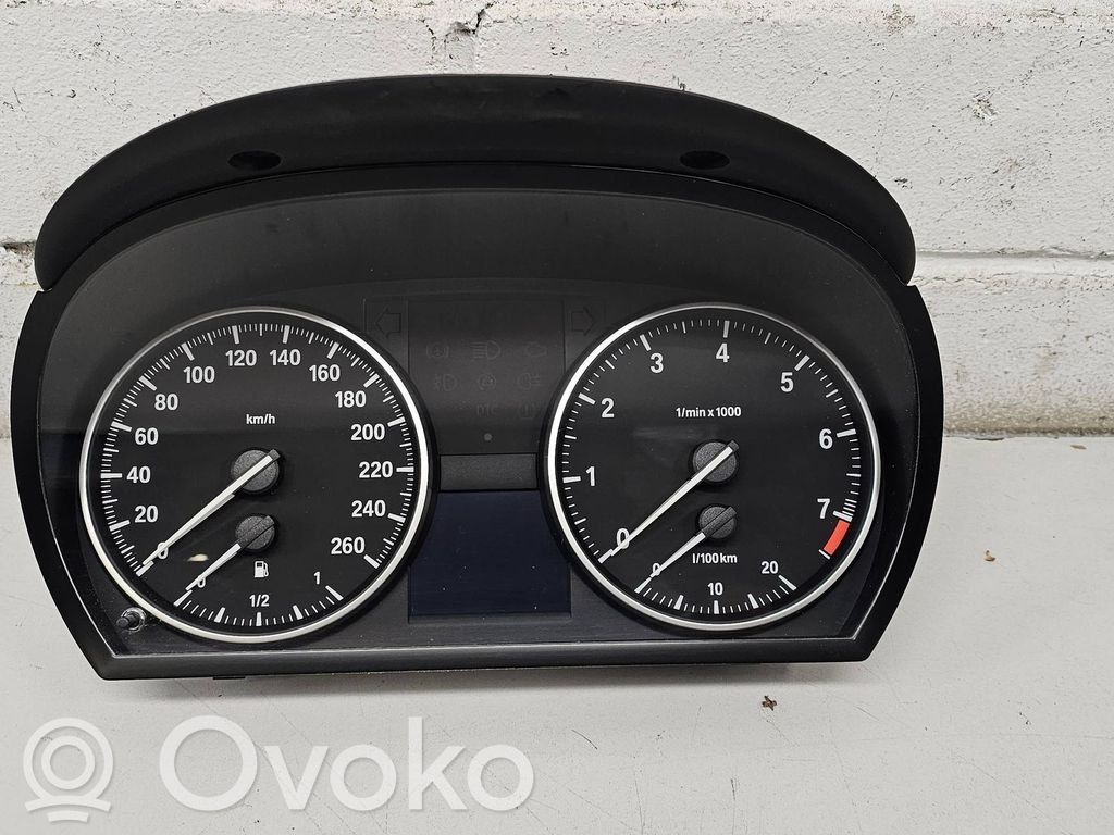 BMW 3 E90 E91 Spidometrs (instrumentu panelī) 