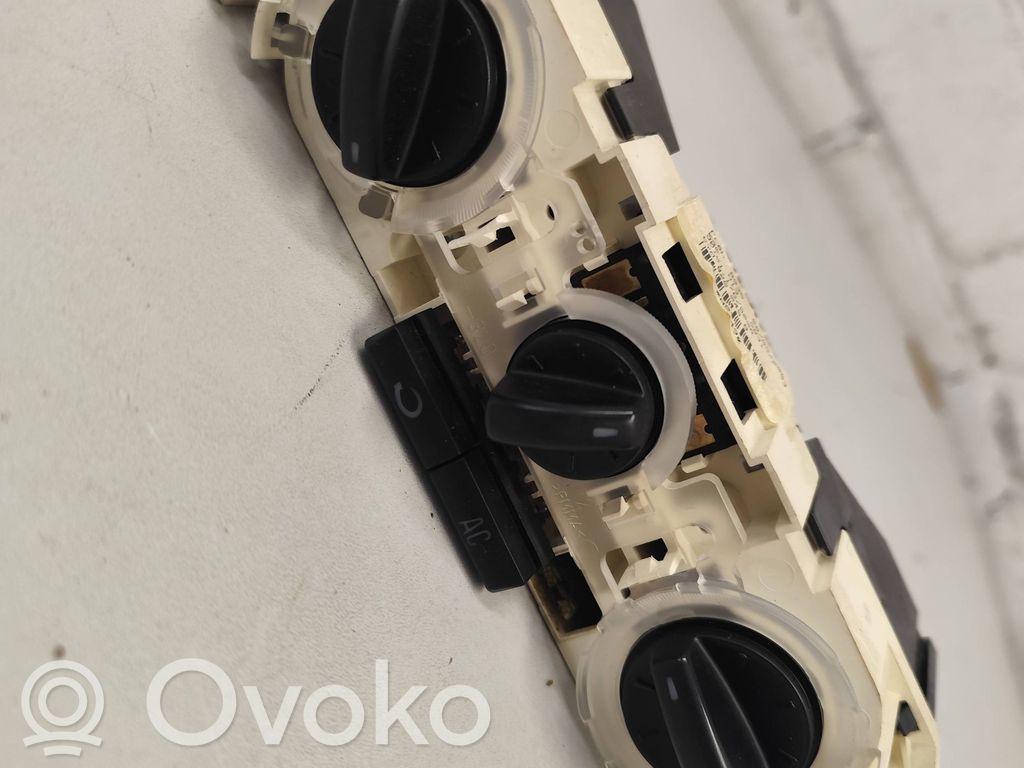 Skoda Fabia Mk1 (6Y) Climate control unit 