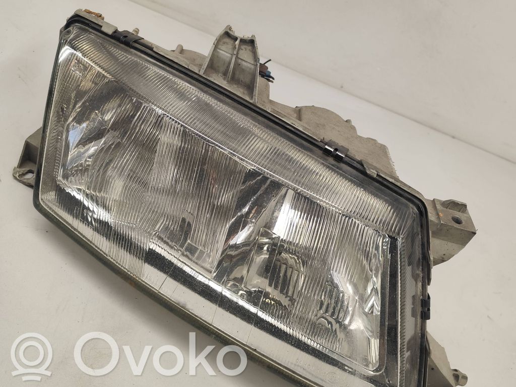 Headlight/headlamp   E20246024