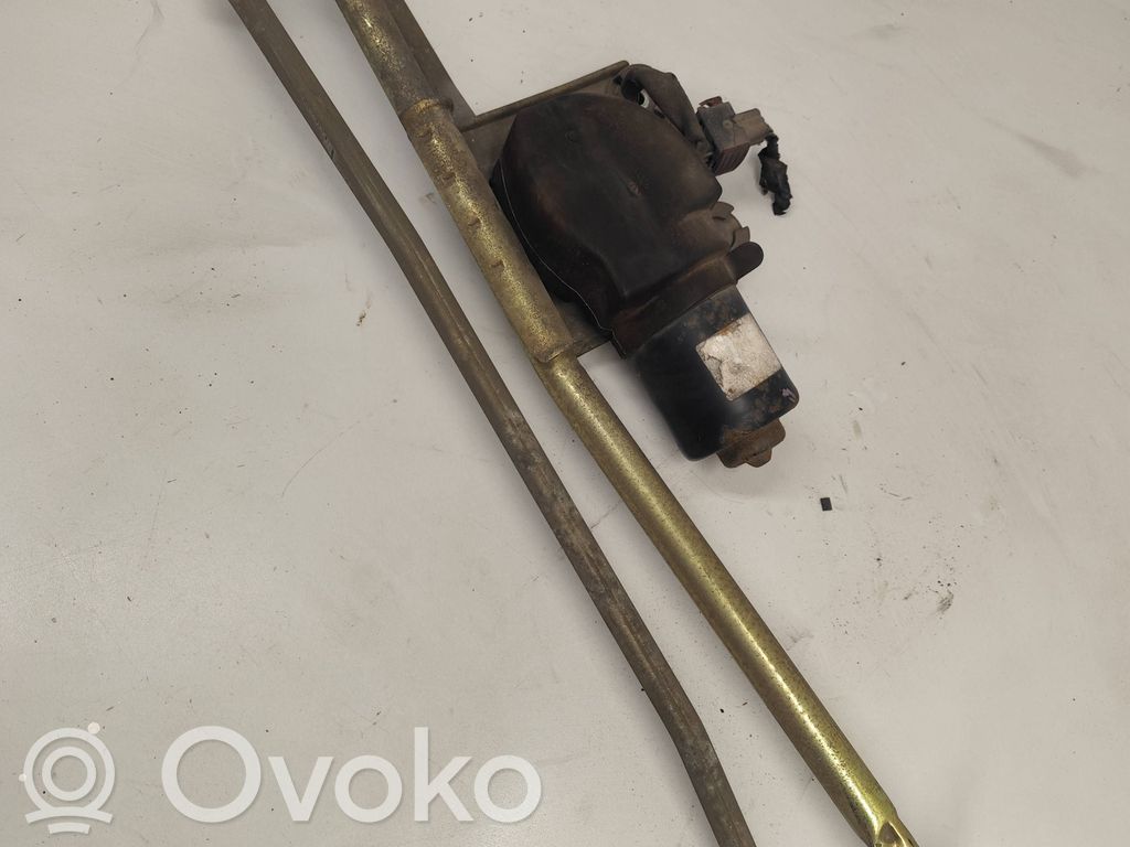 Saab 9-5 Front wiper linkage 