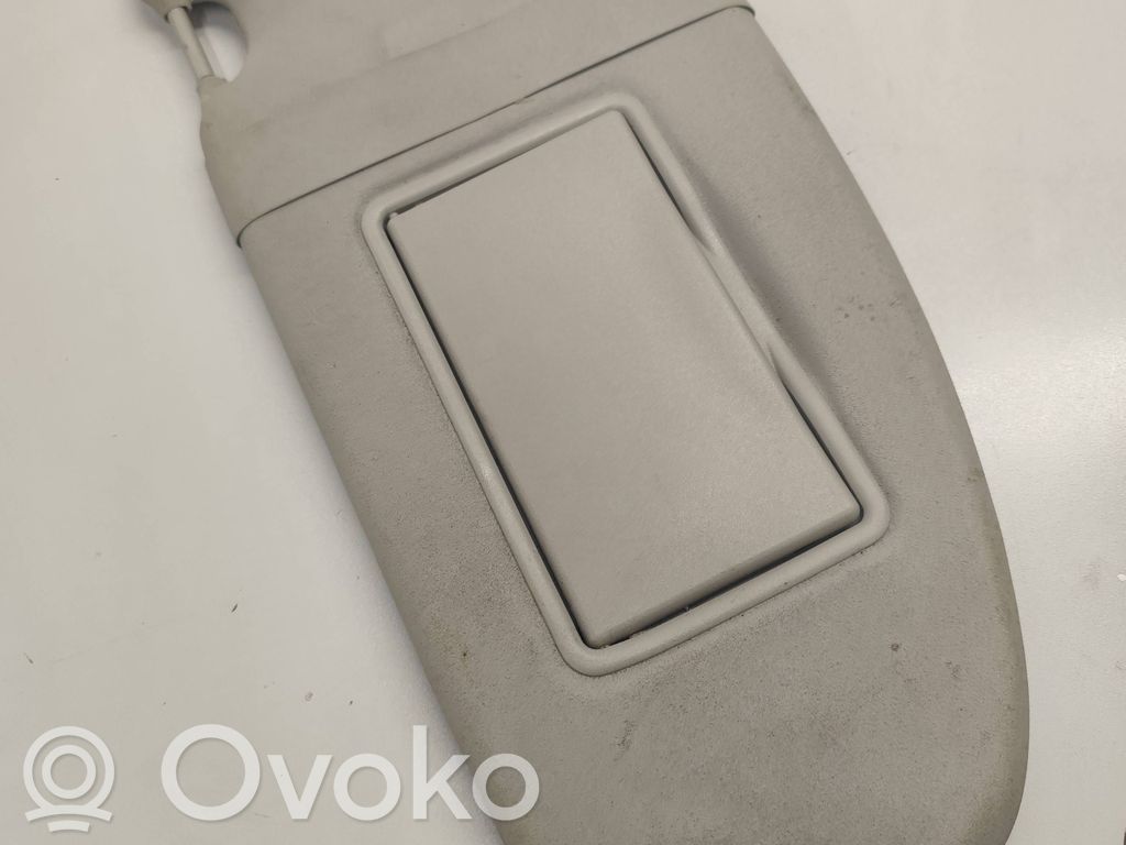 Sun visor   R04101,4N451
