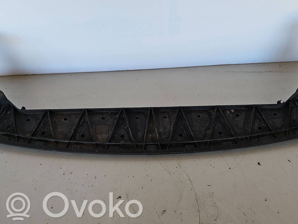 Volkswagen Jetta V Radiatoru paneļa apakšējā daļa (televizora) 